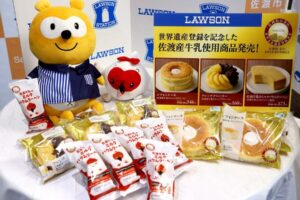 【写真】ローソンが発売を始めた佐渡産牛乳を使った商品